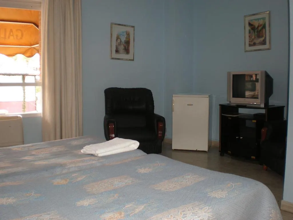 Hostal Galea Centro San Pedro de Alcantara Guest house
